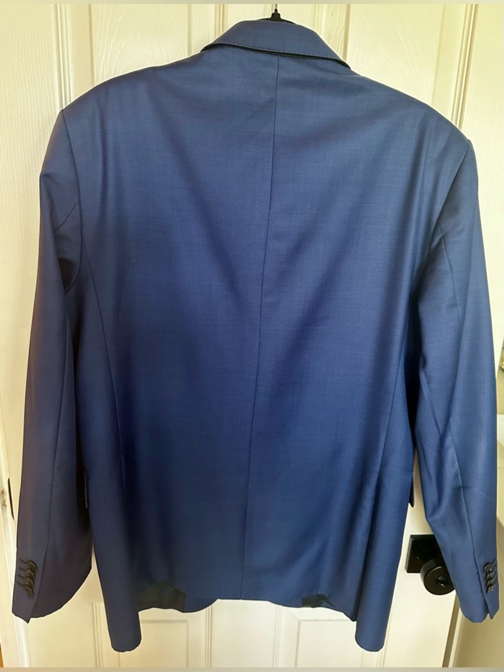 Men’s Yves Saint Laurent Beautiful Blue Two-Button Sport Coat - Picture 2 of 7